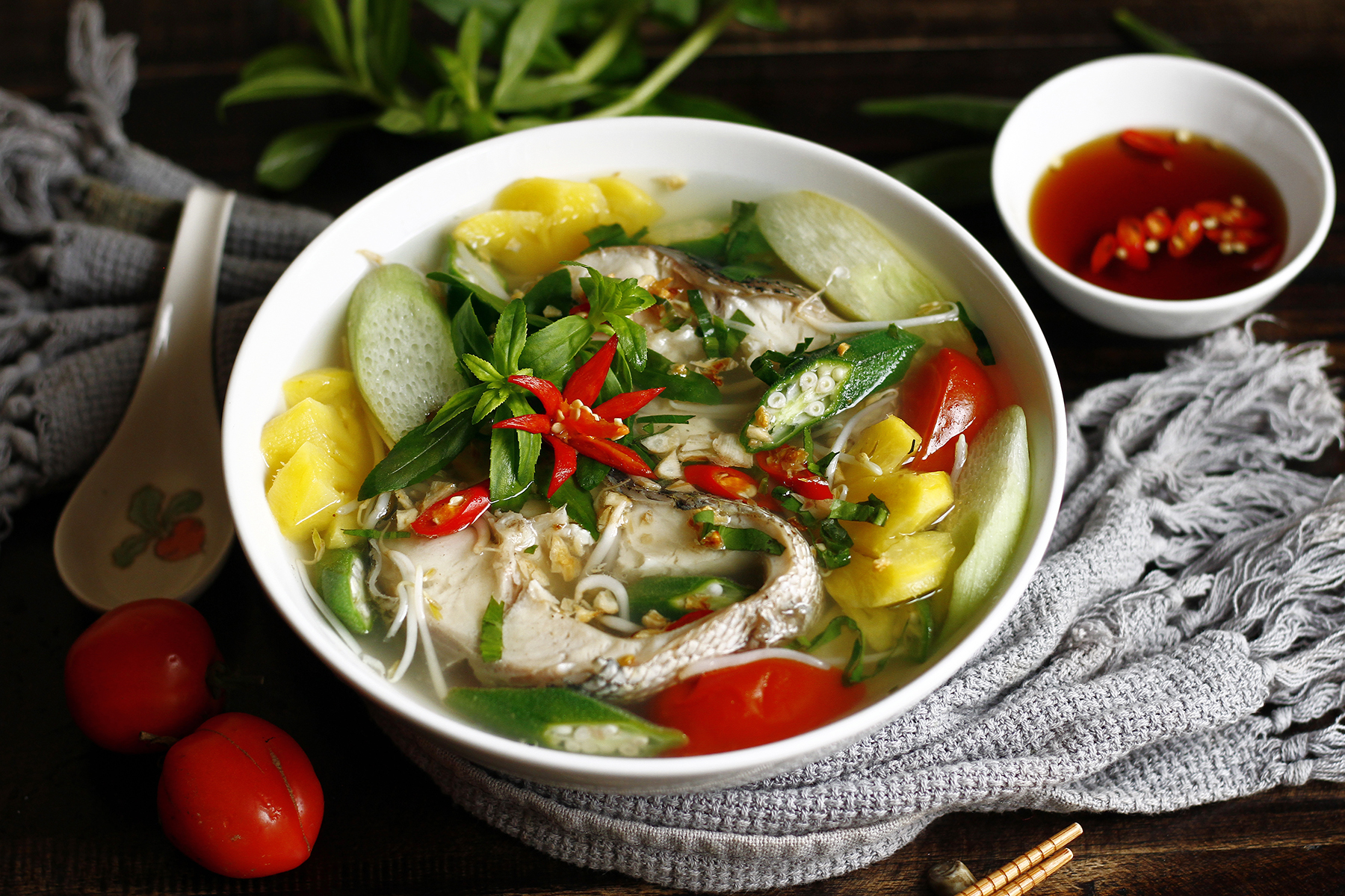 Canh chua cá lóc Nam bộ